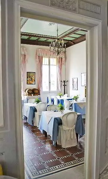 Hotel Apollo Viareggio 2*,  Italie